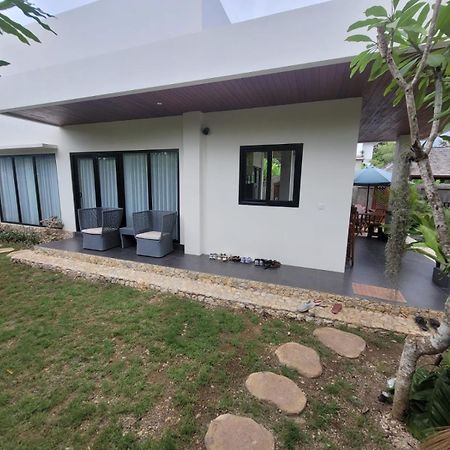 Villa Niang Ando 纳闽巴霍 外观 照片